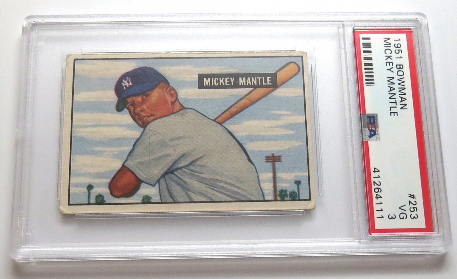 Sell Sports Memorabilia in CT Baseballs, Cards, Autographs, Tickets, More